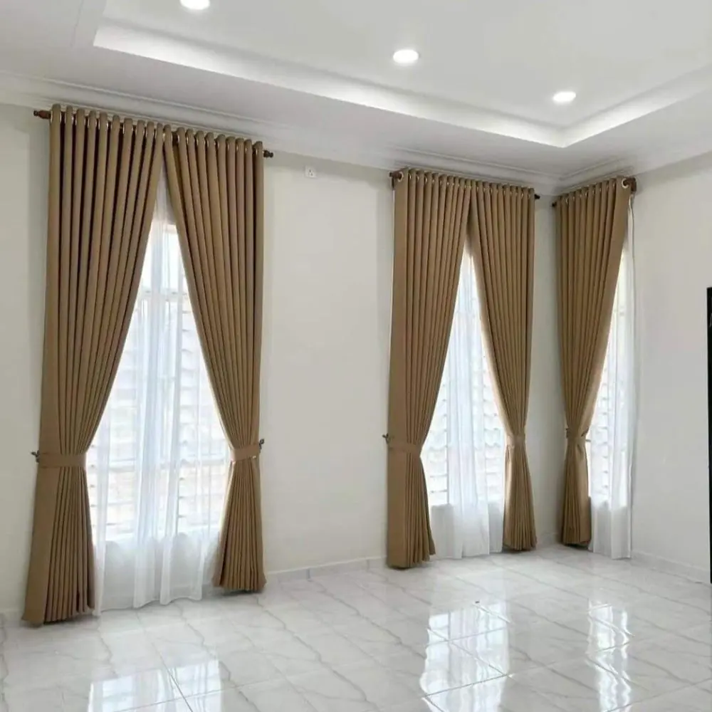 Elegant curtain installation in Dubai